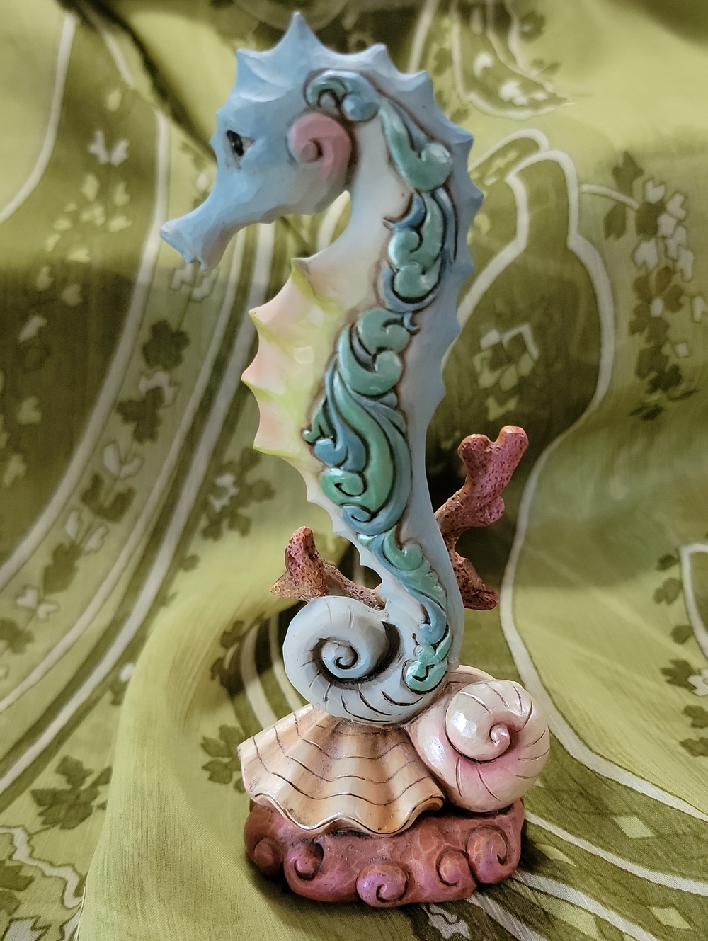 Jim Shore Light Blue and Cream Tidal Treasures Base Stamp Figurine Seahorse